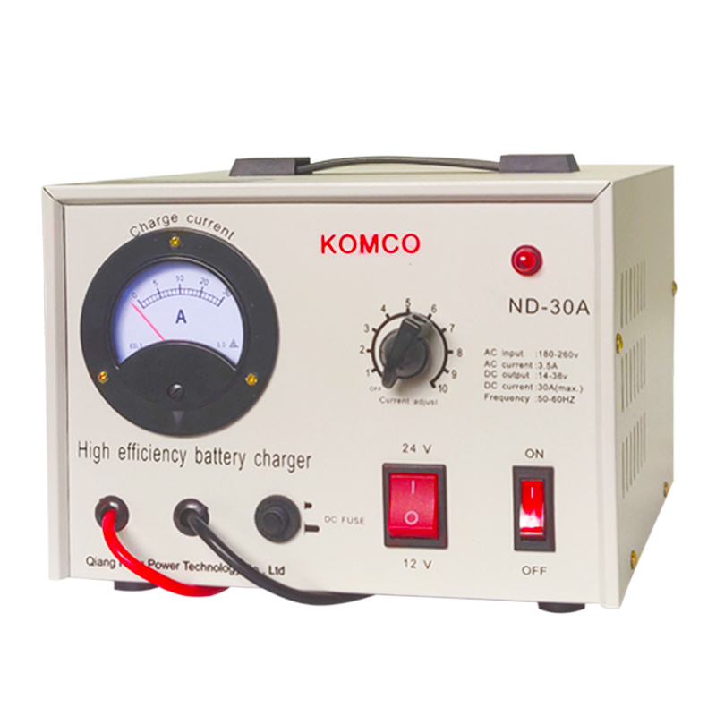 Komco AGM avvia e arresta il caricabatterie intelligente del caricatore di rame 12V24V dell\'automobile con caricabatteria intelligente ad alta potenza.